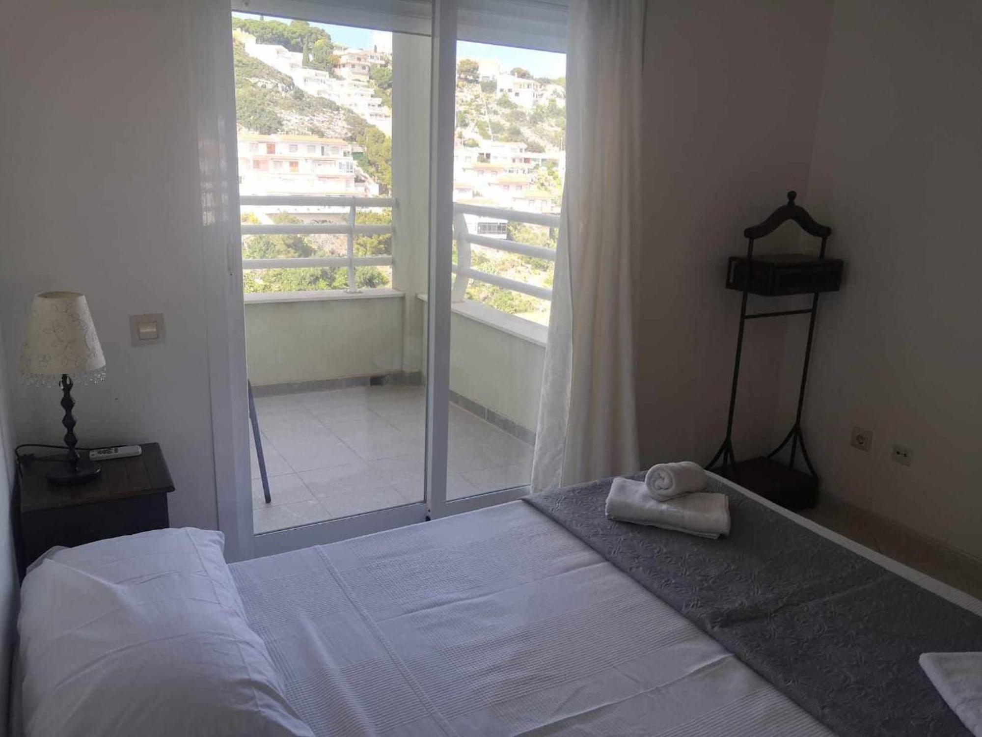 A H Rentals Montemar 3 Apartamento เพนิสโคลา ภายนอก รูปภาพ